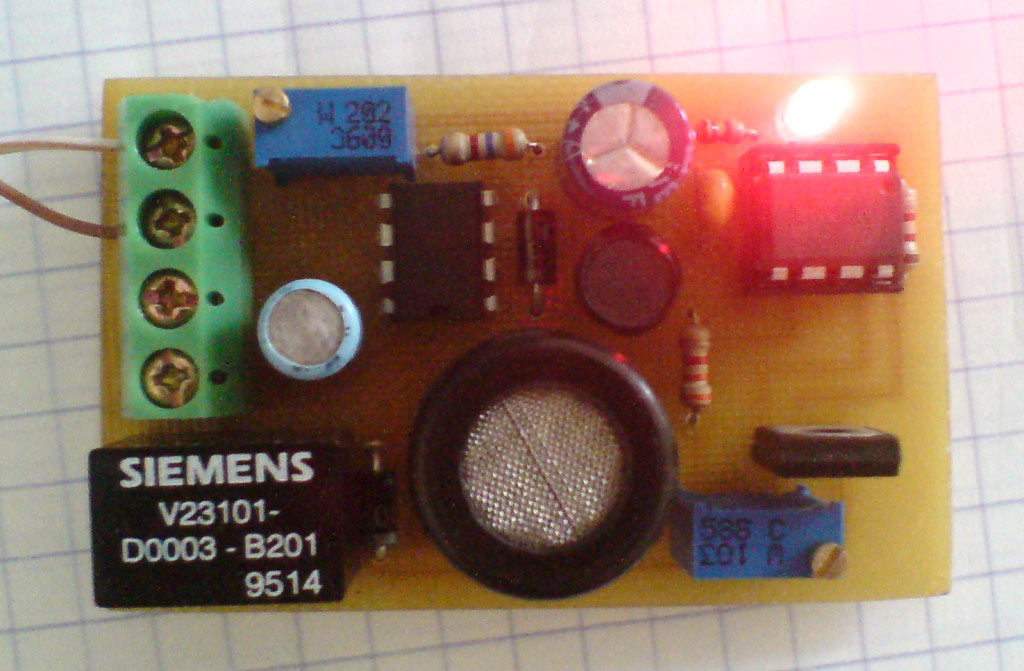 Датчик утечки газа на микроконтроллере (ATtiny13, C) Датчик утечки газа на микроконтроллере (ATtiny13, C)